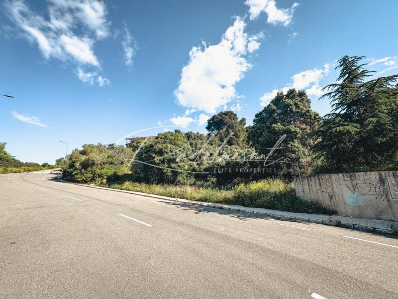 Foto 28a830ee-bc24-45ac-87b2-56d3c1e3e074. Terreno residenziale in Almoster