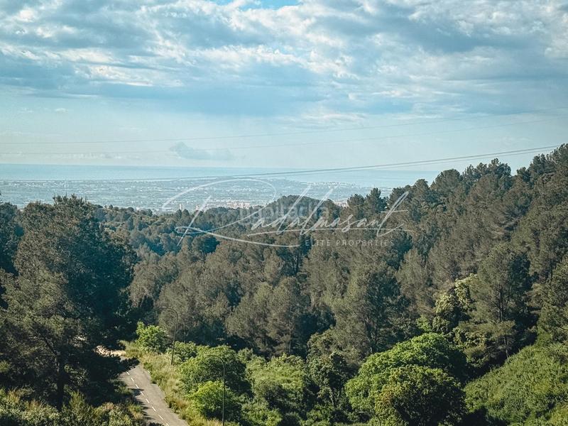 Foto dbf9b535-c22e-475d-9ba9-6bfa8a655790. Terreno residenziale in Almoster