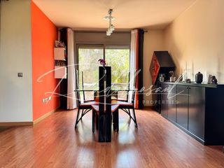 Maison jumelée à Camino de mas blanquet 2. Chalet adosado en perafort