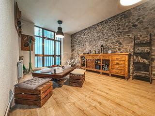 Casa a Divendres 22. Casa amb llicncia turstica a riudecanyes