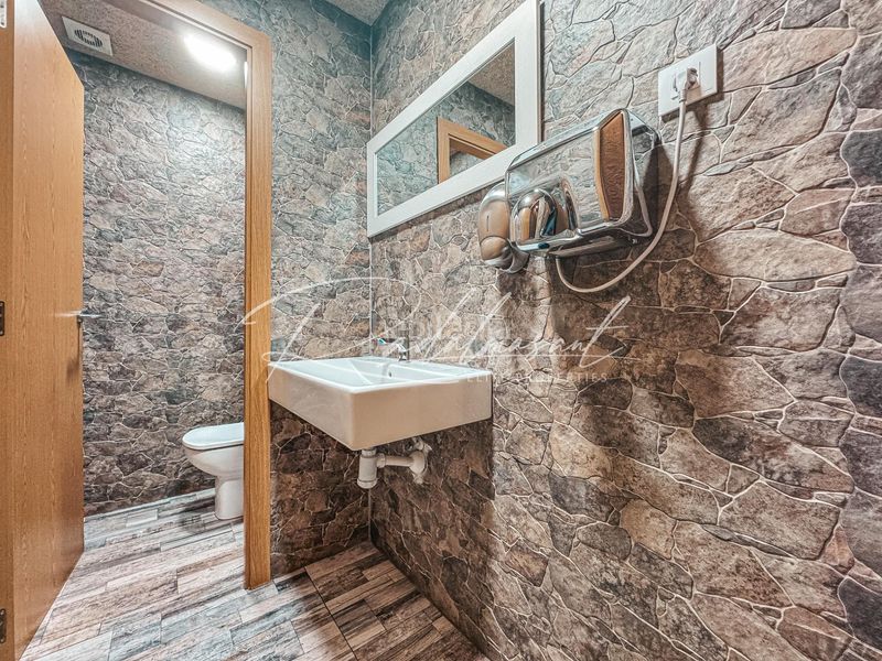 Foto 4b5ebf6a-be48-4b59-bb9e-e7f0c8b985fa. Local comercial a Llevant Reus