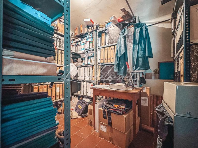 Foto 44ea5eb9-af7d-4088-b203-a6927c466d20. Lloguer local comercial a carrer del roser 112 a Reus