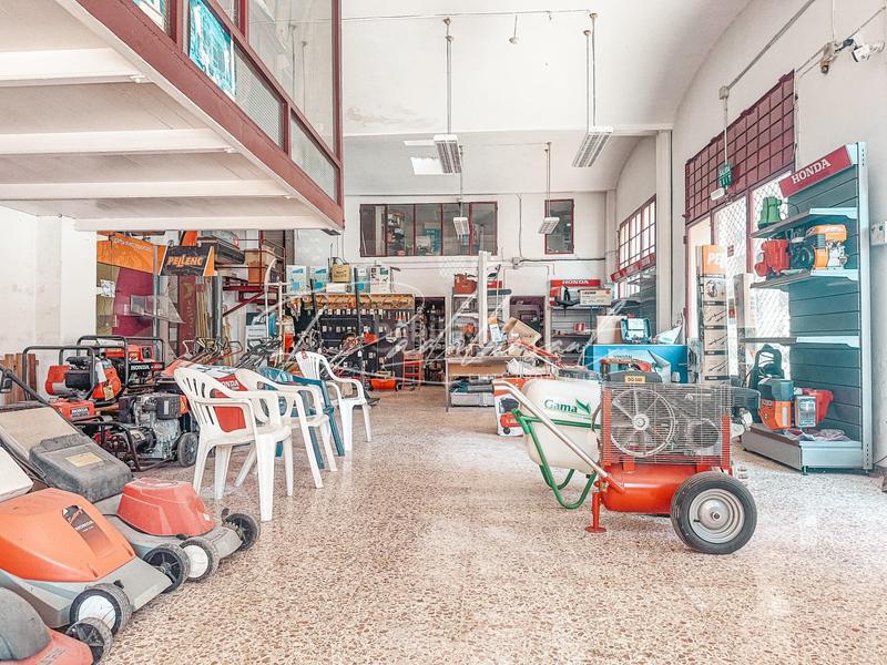 Foto a3661d77-22db-49a5-8bdd-3dcd96c1b261. Lloguer local comercial a carrer del roser 112 a Reus