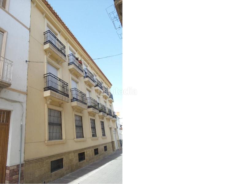 Foto 603029a1-3812-4c24-acb8-d403a46de389. Autoparkplatz in Berja