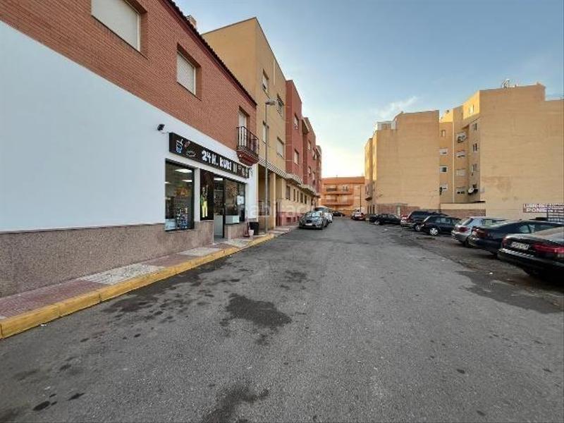 Foto a482a5a9-6bdc-4a13-8151-1a87f8a00ab1. Aparcament cotxe a Roquetas pueblo Roquetas de Mar