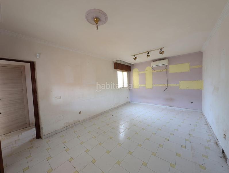 Foto 480c2560-966b-46d6-aaba-5f0ff0352a6a. Casa adossada amb aparcament a Roquetas pueblo Roquetas de Mar