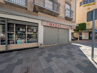 Local Comercial a Calle de Cervantes