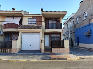 Casa adossada en Valladolises y Lo Jurado. Oportunidad, se vende estupendo adosado en valladolises