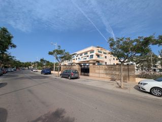 Pis  Avenida jj mm atenas 1991 (ty). Se vende piso en residencial puerta alcazaba i con garaje y tras