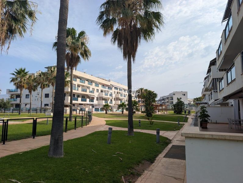 Foto 7ae9d9ea-29fb-4e0d-912f-6805f283551a. Pis amb aparcament piscina a El Toyo Almería