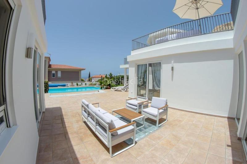 Foto 6bdd8f46-5501-4056-9d03-90251b408890. Chalet en calle la vera 3 oportunidad de inversión en playa paraíso en Adeje