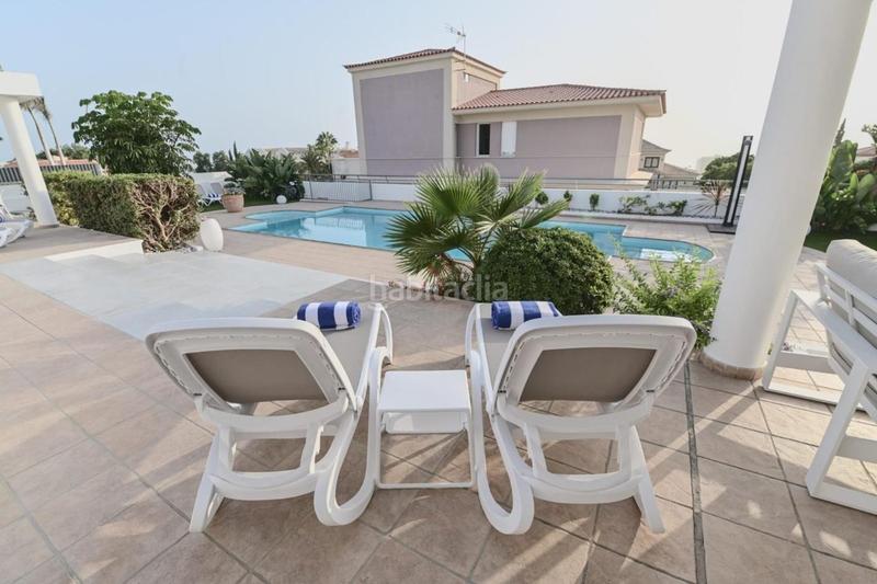 Foto 7e1a6124-a983-4bc7-a168-431114af63f3. Chalet en calle la vera 3 oportunidad de inversión en playa paraíso en Adeje