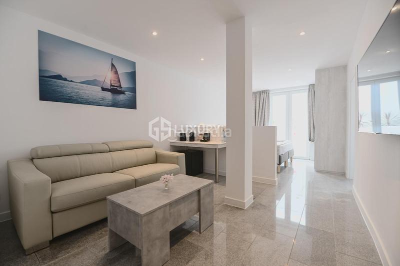 Foto fdad50f6-7c73-4e03-969d-7a672ee16427. Chalet en calle la vera 3 oportunidad de inversión en playa paraíso en Adeje
