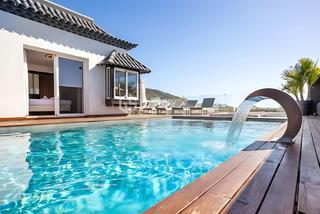Chalet en Playa Fañabé Alto. Villa de lujo en adeje  el madroñal