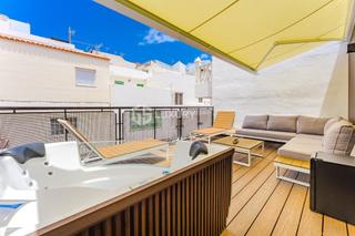 Loft  Calle el muelle. Piso loft en la caletaadeje