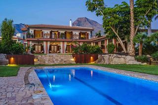 Chalet à Playa del Duque. Exclusiva villa de lujo en el duque, tenerife sur