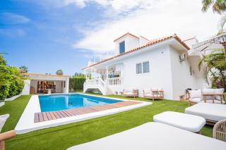 Xalet  Calle samarin. Villa exclusiva en el golf costa adeje