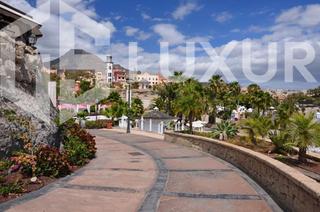 Terreny residencial a Avenida francisco ucelay sabina 1. Terreno urbano de uso deportivo en costa adeje