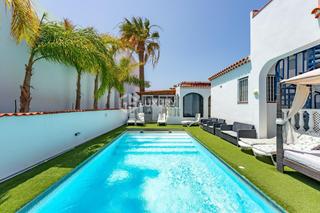 Chalet  Calle calle la vinagrera, 231. Villa de lujo en amarilla golf
