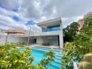 Chalet à Playa de las Américas. Proyecto villa de lujo en playa las américas