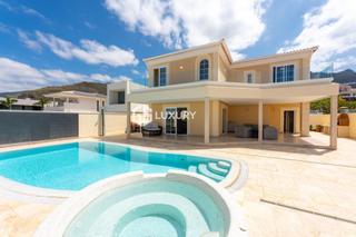 Chalet à Playa Fañabé Alto. Villa la alameda  el madroñal, adeje