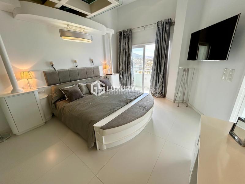 Foto d5554ba0-222f-457e-b9dd-d96886fd0f83. Ático  de diseño en club villamar en San Eugenio Bajo Adeje