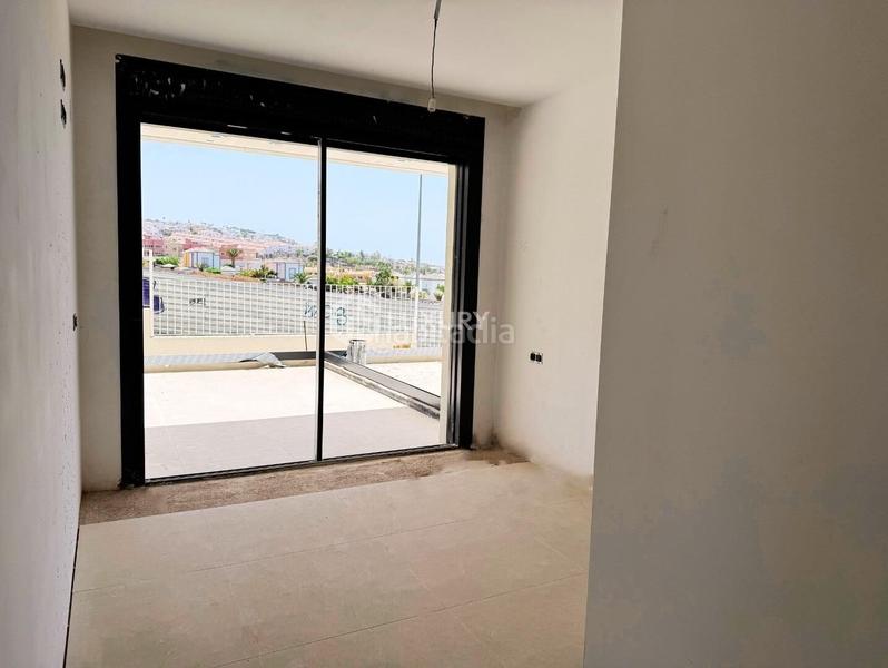 Foto db25c34f-af9f-4b71-951e-5dd4a9d2e02d. Appartement avec parking piscine dans Playa Fañabé Alto Adeje