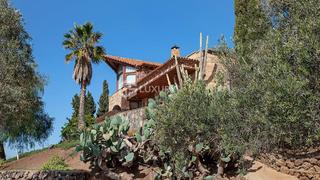 Chalet à Arona Pueblo. Villa rural de carácter único en arona