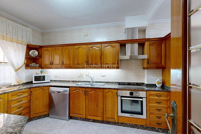 Foto af6aebf2-e42e-4859-8e9c-f652ee26cb88. Casa amb aparcament a nueva Cartagena Cartagena
