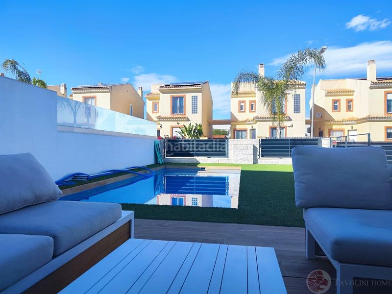 Foto 826a3a5e-d558-4d6b-ba29-9f338e6e431e. Xalet amb aparcament piscina a Pueblo Español-Coveta Fumá Campello (el)
