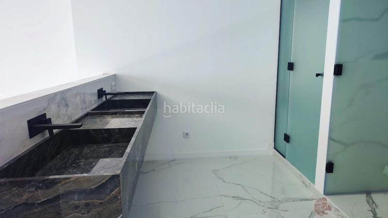 Foto 448f07fe-72e3-452b-a67e-1f86f2b9de55. Xalet amb calefacció aparcament piscina a Pueblo Español-Coveta Fumá Campello (el)