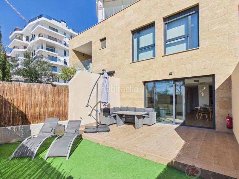Foto a661de5a-ba61-4c80-8a42-856bd2240408. Dúplex amb aparcament piscina a Platja de Torres Vila Joiosa (la)