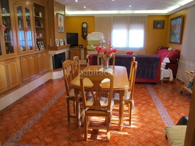 Foto 0b96e34d-abd3-4a19-8aee-b0851c2f0017. Casa amb calefacció aparcament piscina a Puigmal - Mas Nou Empuriabrava