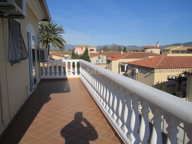 Foto 5f4891de-639c-433d-811e-192964bebba6. Casa amb calefacció aparcament piscina a Puigmal - Mas Nou Empuriabrava