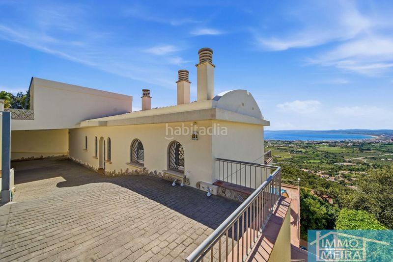 Foto d3749edc-24a4-4f1c-b0cb-be35ea181f64. Casa amb calefacció piscina a Nord Roses