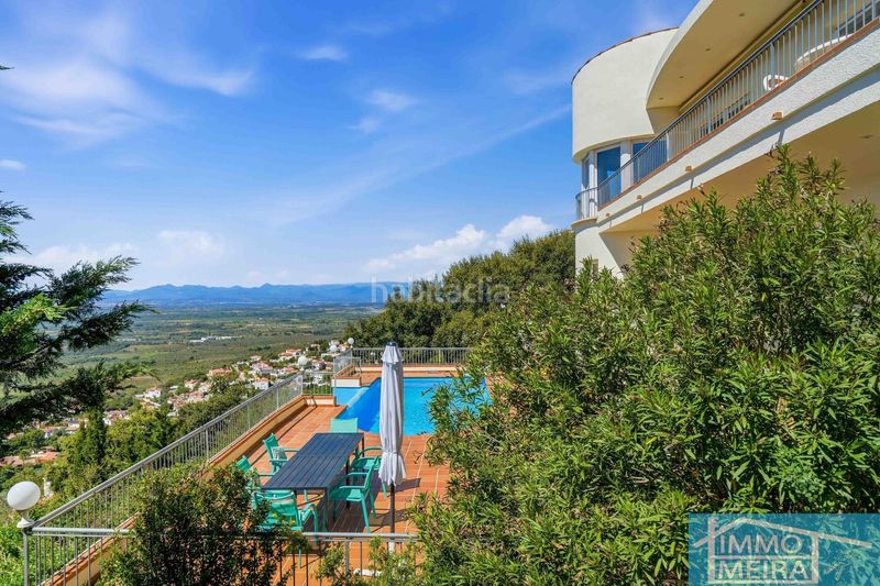 Foto f662788f-d0b5-4256-919c-b077b95eb56e. Casa amb calefacció piscina a Nord Roses