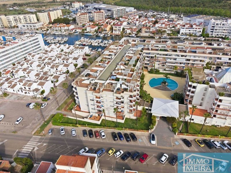 Foto 2aceab19-b5f4-4953-b099-a5893c041174. Apartament amb calefacció piscina a Santa Margarida Roses