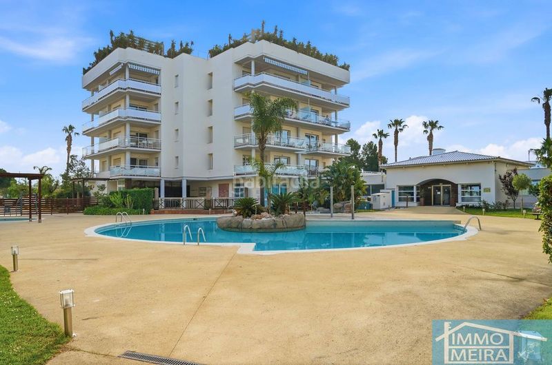 Foto 4e0b8c13-71c4-41e3-95be-483d6e367234. Apartament amb calefacció piscina a Santa Margarida Roses
