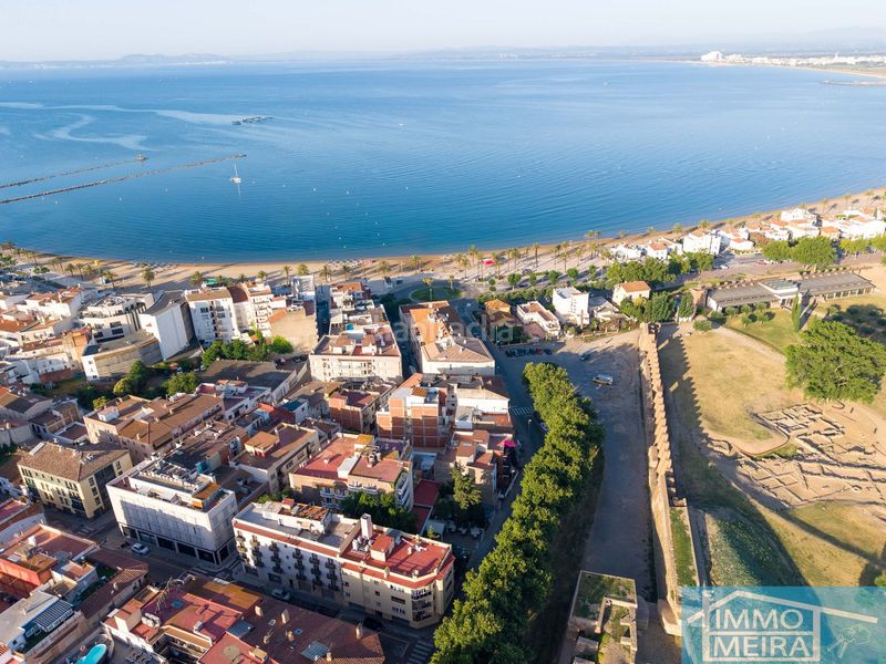 Foto 2afb47a9-ce01-46b2-a26e-871d6d1bc357. Apartament amb calefacció a Centre Roses