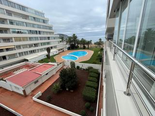 Apartamento en Santa Margarida. Espléndido apartamento de 2 habitaciones con  vistas al mar y pi