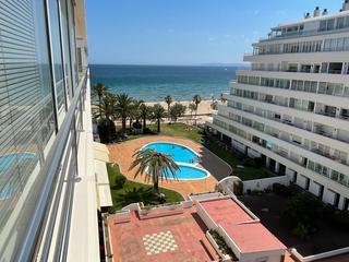 Apartamento en Santa Margarida. Esplndido apartamento de 2 habitaciones con  vistas al mar y pi