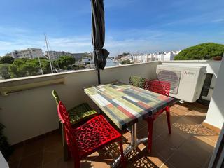 Apartament a Santa Margarida. Lujoso y bonito apartamento de dos dormitorios, un baño, salón c