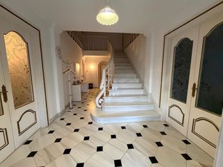 Chalet en Nord. Esta preciosa y distinguida casa señorial, construida sobre una