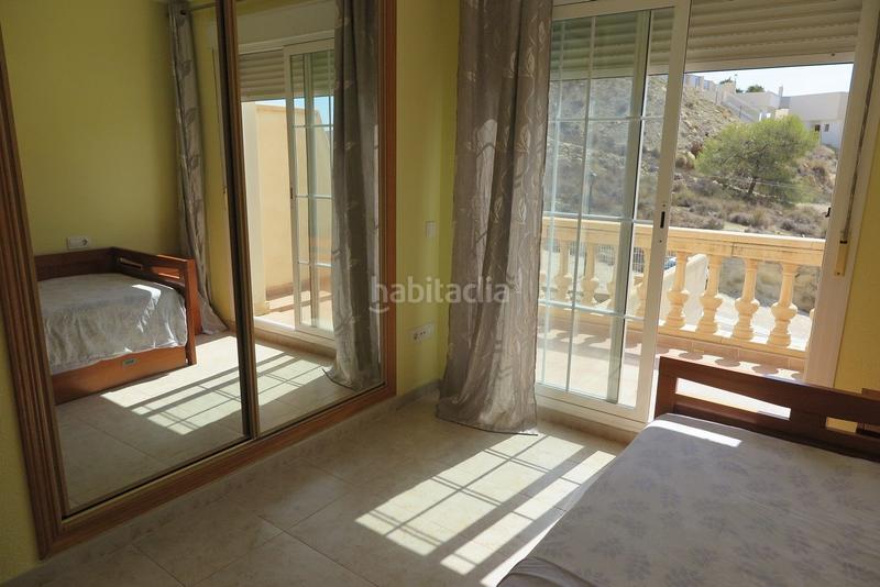 Foto 45decdb2-3b44-4a1c-a71d-2dbd239743d4. Casa adosada vola1 también disponible para alquiler largo plazo en Campello (el)