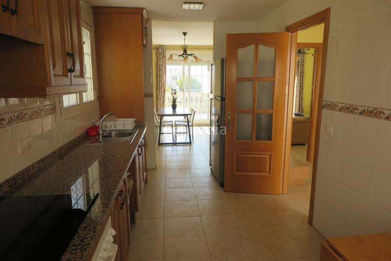 Foto e75586b3-cf39-4d84-988b-c11631de5bbc. Casa adosada vola1 también disponible para alquiler largo plazo en Campello (el)
