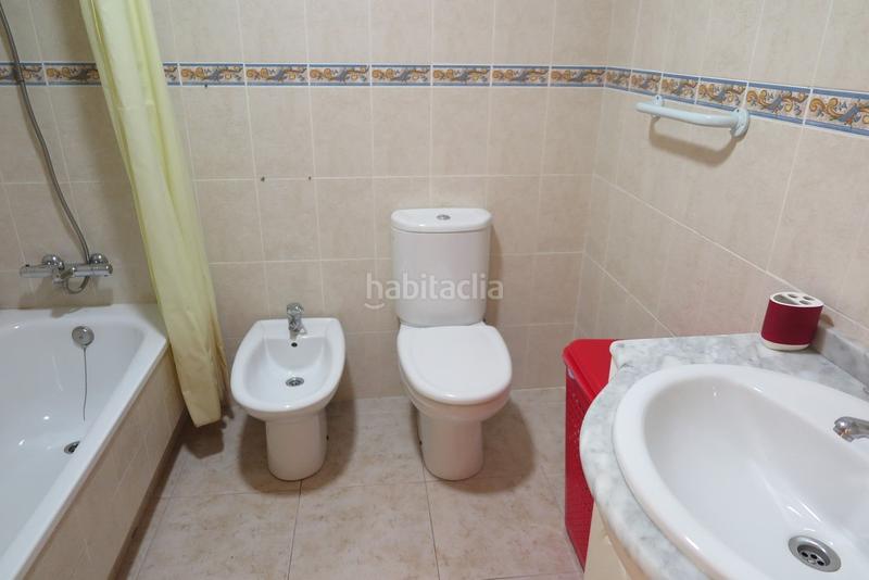 Foto f979c7cd-1c4e-4679-b73b-02593ec57500. Casa adosada vola1 también disponible para alquiler largo plazo en Campello (el)