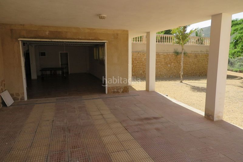 Foto 0daeff62-e784-4f75-b186-962310f1d850. Casa amb piscina a Pueblo Acantilado-Lanuza Campello (el)