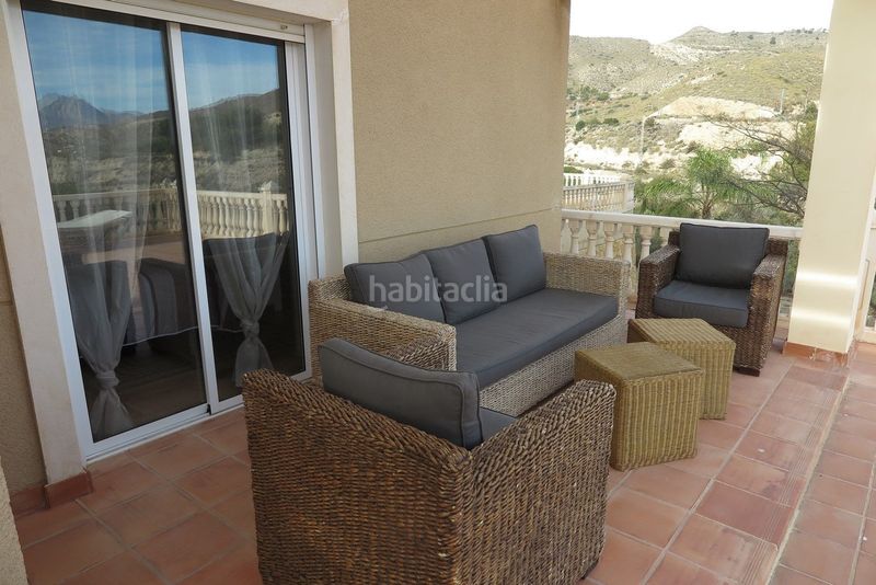 Foto 4ed9993f-0eda-4cf1-b851-5d0f1c89fb69. Casa amb piscina a Pueblo Acantilado-Lanuza Campello (el)