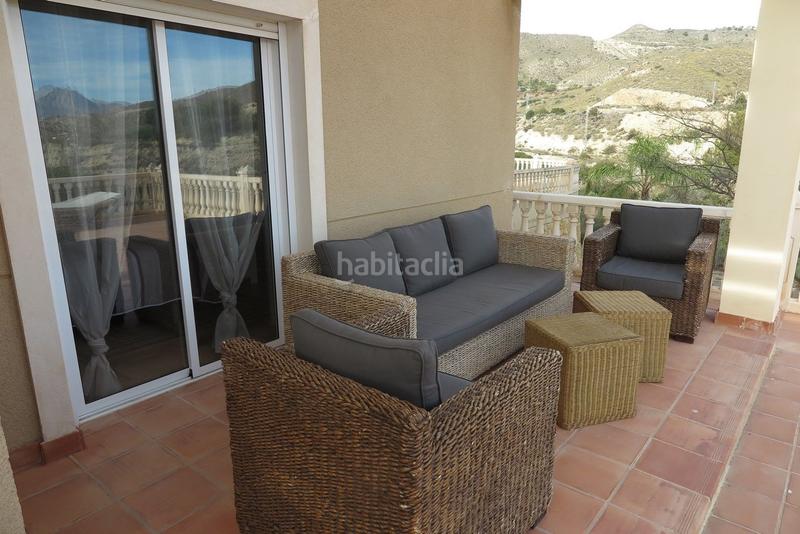 Foto 53d9ba55-a738-4eee-b6cd-83c5e9ed0c81. Casa con piscina in Pueblo Acantilado-Lanuza Campello (el)