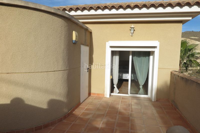 Foto 64801541-9162-4894-921f-8b6e76cb37ed. Casa amb piscina a Pueblo Acantilado-Lanuza Campello (el)